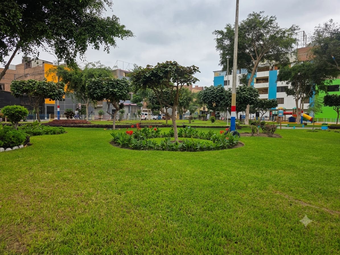 🔥 ¡Invierte En El Corazón Comercial De Independencia! Propiedad Estratégica Cerca De Megaplaza