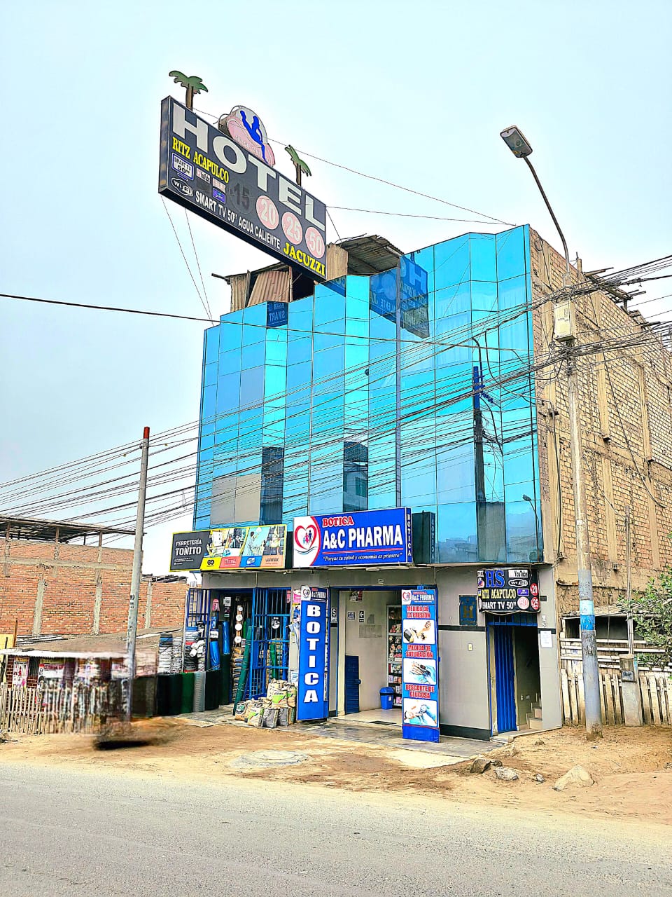 Se Vende Amplio Hotel En La Mejor Zona De Ventanilla