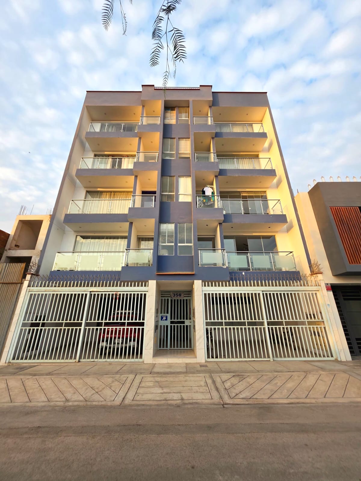🚨 ¡OPORTUNIDAD ÚNICA EN CARABAYLLO! 🏡✨ DEPARTAMENTO EN 1° PISO + COCHERA INCLUIDA 🚗
