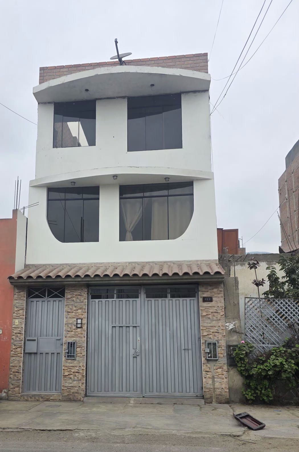 🏢 ¡Venta De Departamento 1 Piso En P.J. Pampa De Comas ! 📍 Excelente Ubicación 🛋✨